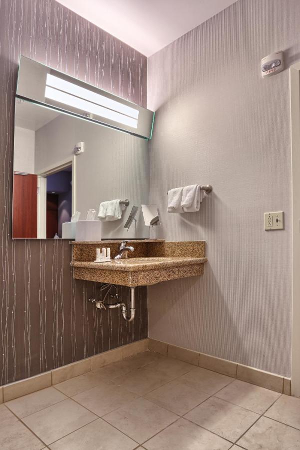 Hotel Courtyard By Marriott Harrisburg West/mechanicsburg 3*