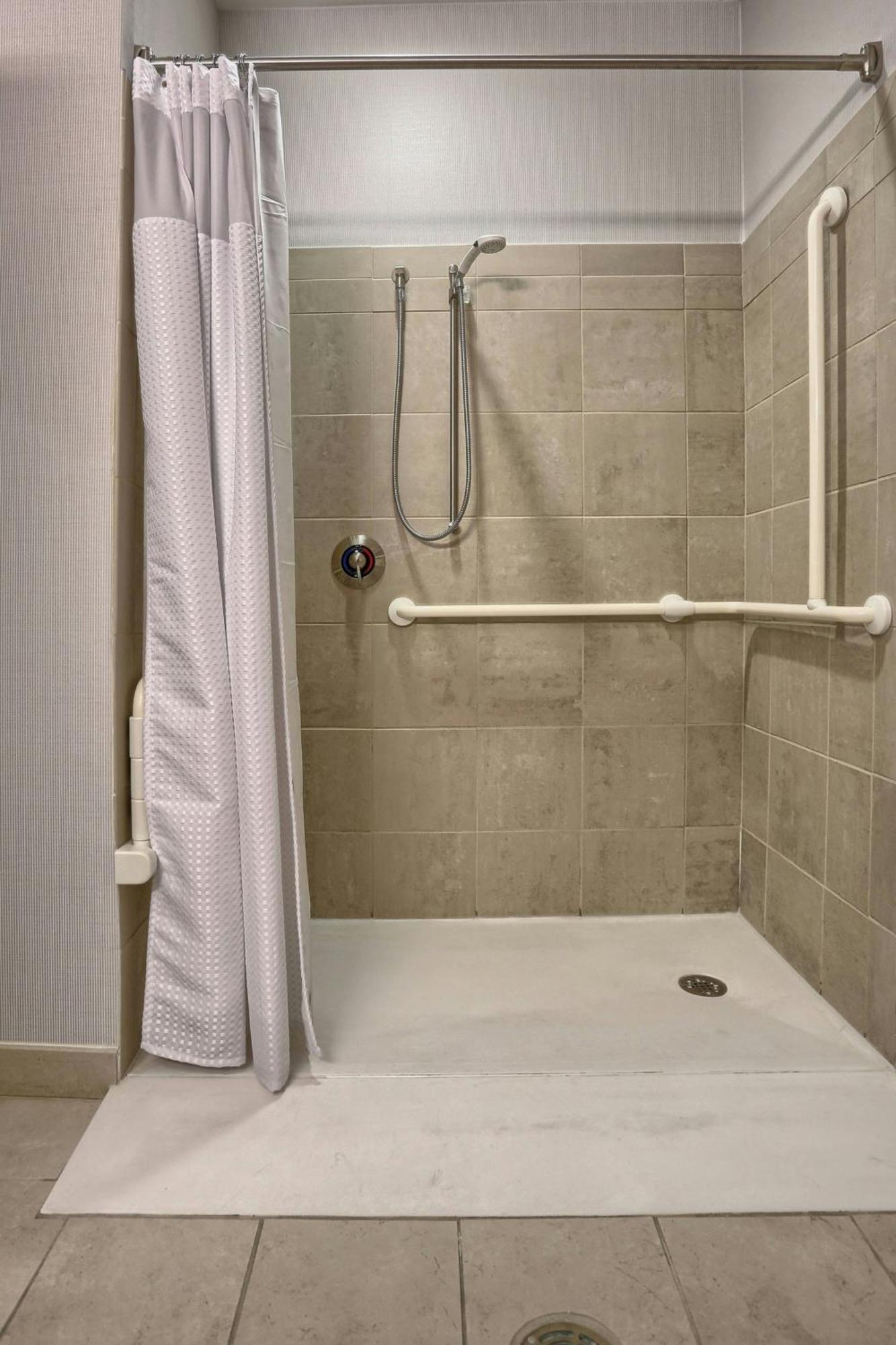 Courtyard By Marriott Harrisburg West/mechanicsburg Hotel