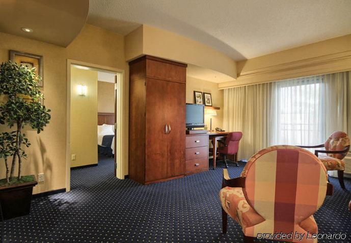 Courtyard By Marriott Harrisburg West/mechanicsburg 3* Mechanicsburg