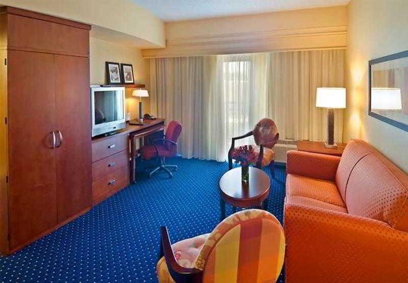Courtyard By Marriott Harrisburg West/mechanicsburg Hotel