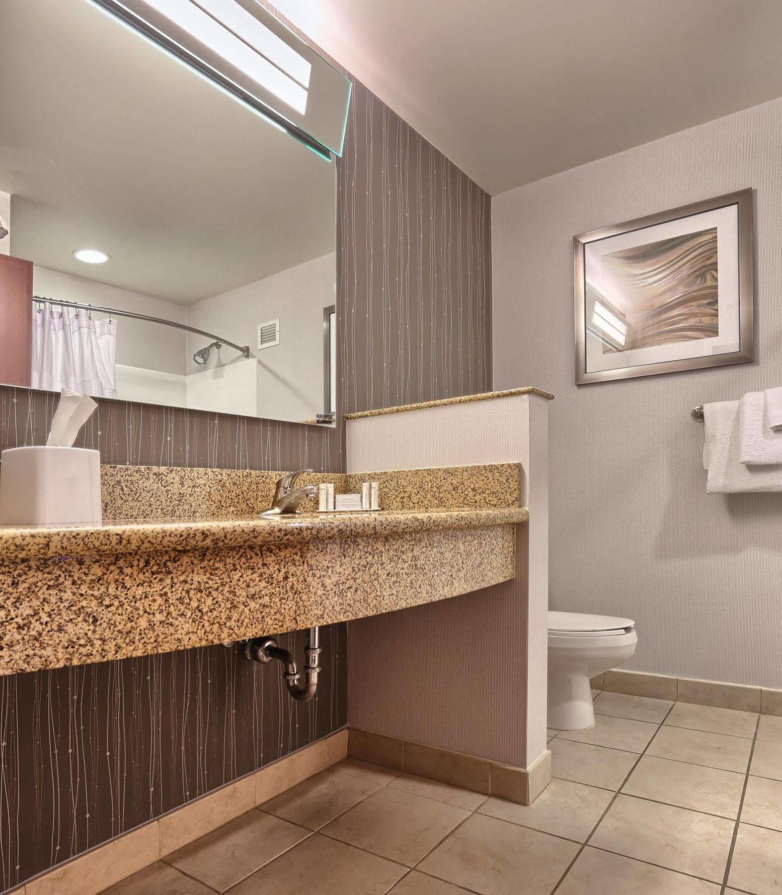 Courtyard By Marriott Harrisburg West/mechanicsburg Mechanicsburg